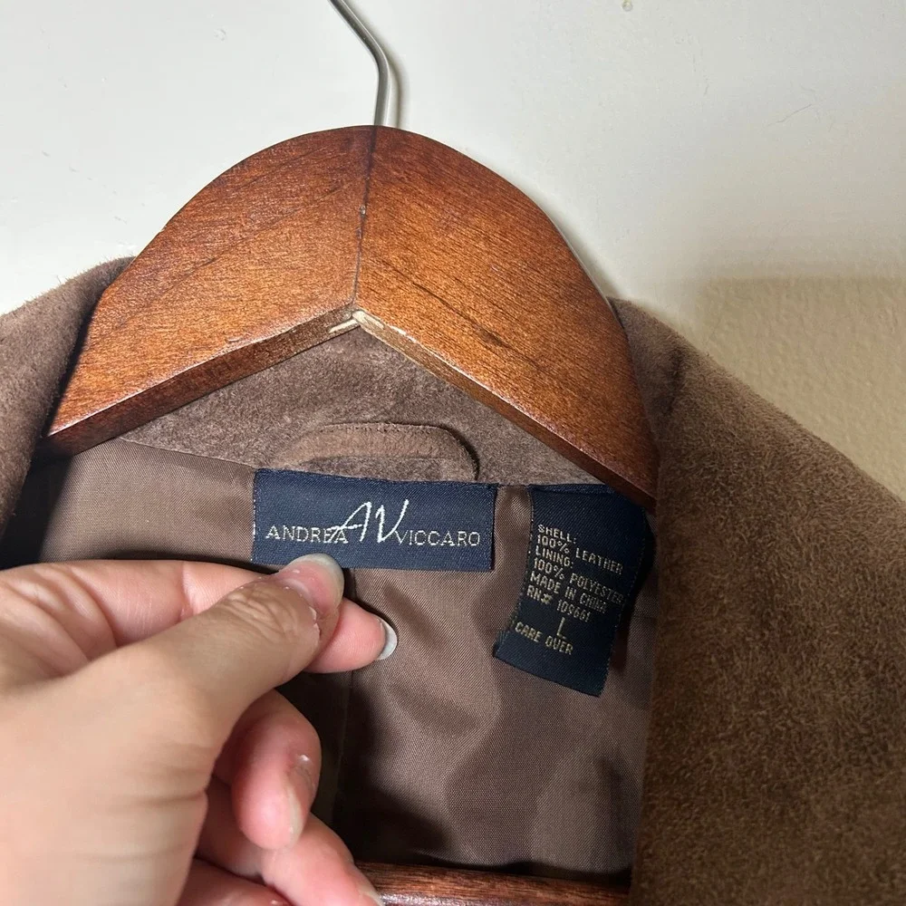 EUC Andrea Viccaro Jacket Suede Blazer Size L Brown Leather Button Front Pocket - Picture 4 of 5